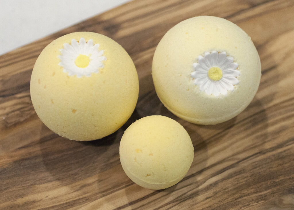 Lemon Bubble Bath Bombs