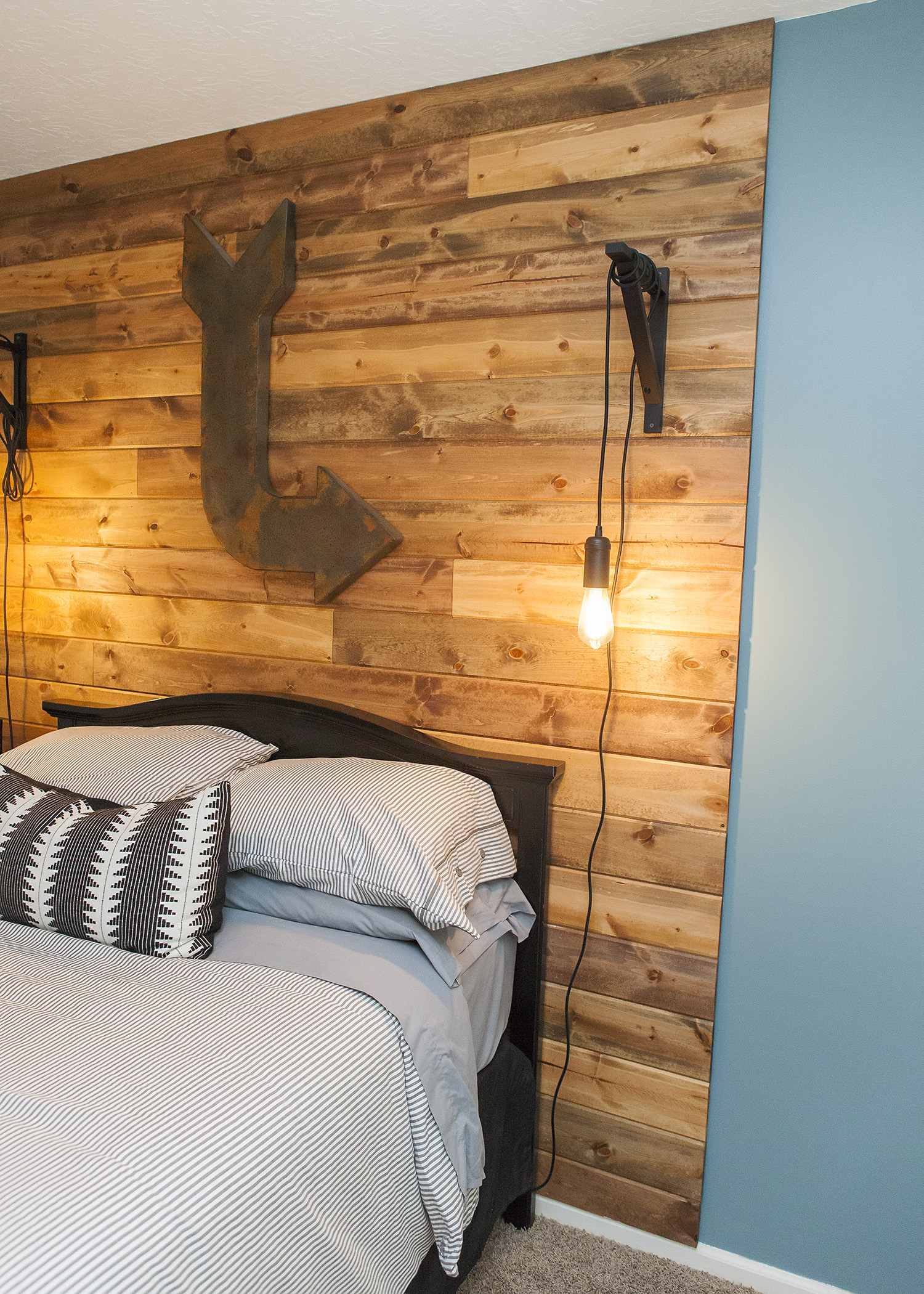 HOW TO BUILD A SHIPLAP ACCENT WALL | DIY - It's Me, ChristyB