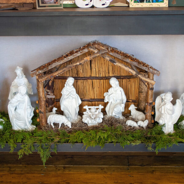 Refurbished Nativity/Manger DIY Project