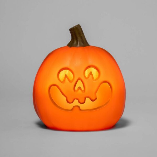 9" Light-Up Happy Pumpkin (Four Teeth)