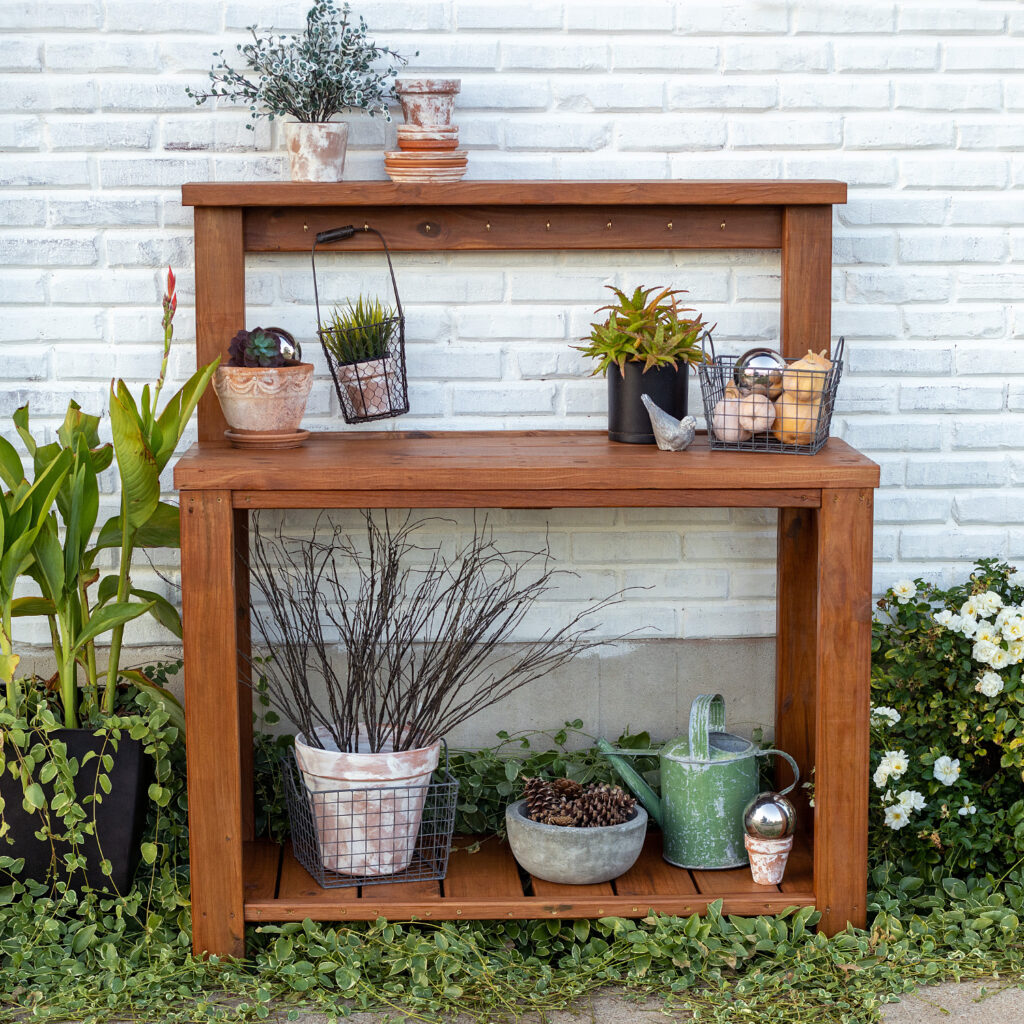 DIY Cedar Garden Potting Bench