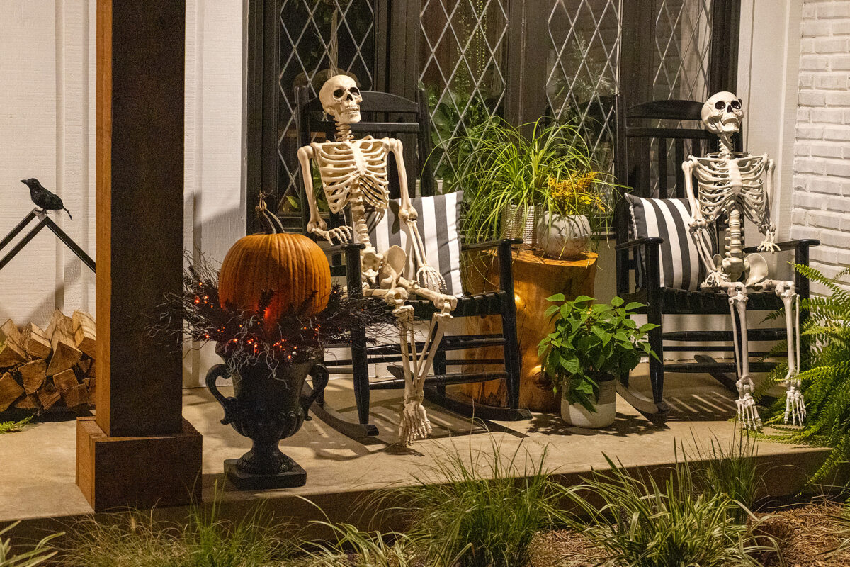 Halloween Porch 2022 - Skeletons