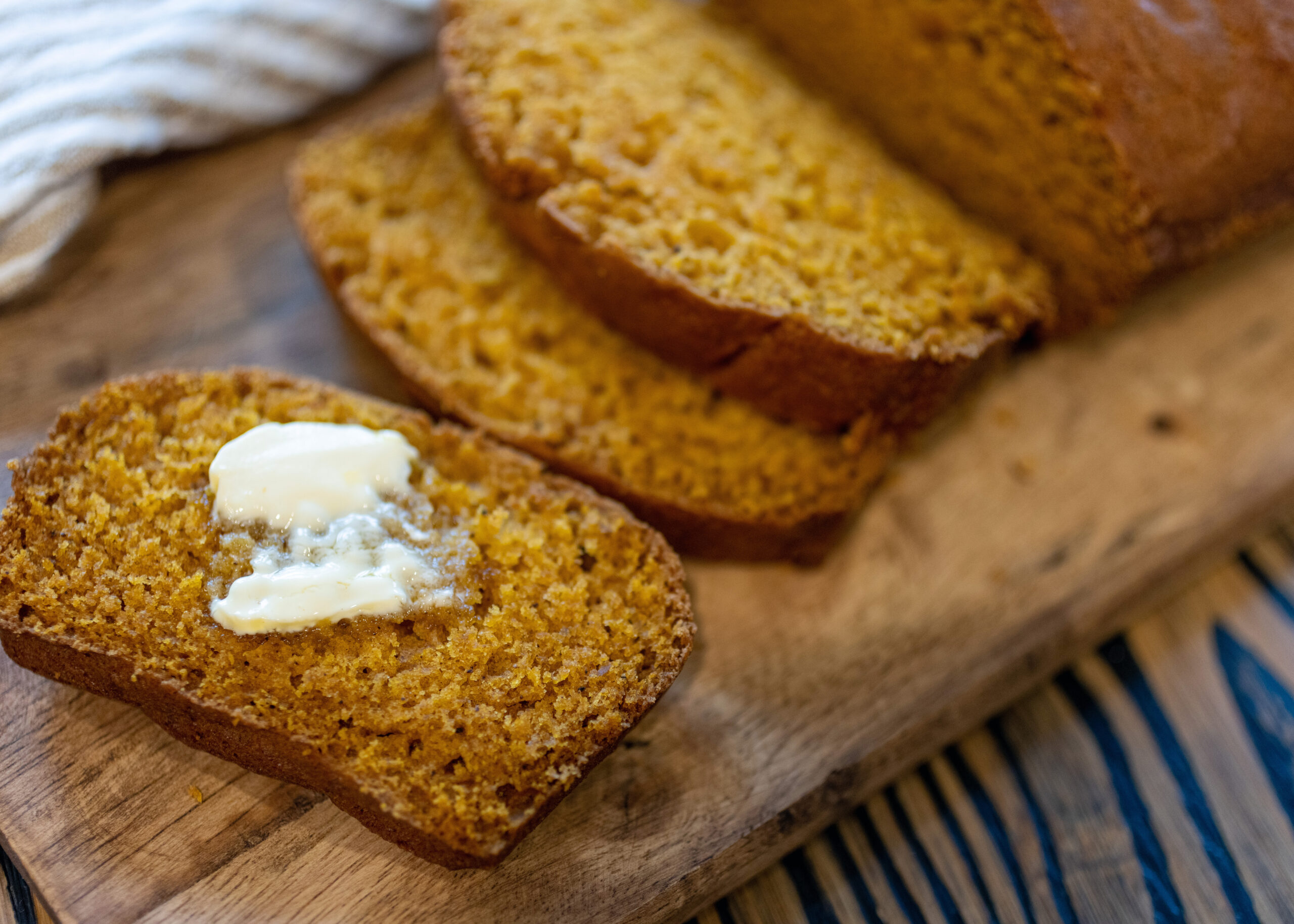 SIMPLE HOMEMADE PUMPKIN BREAD - It's Me, ChristyB