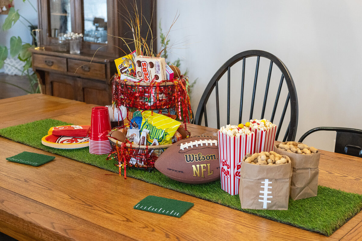 Chiefs Super Bowl Party Table Display