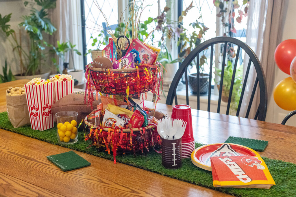 Chiefs Super Bowl Party Table Setting