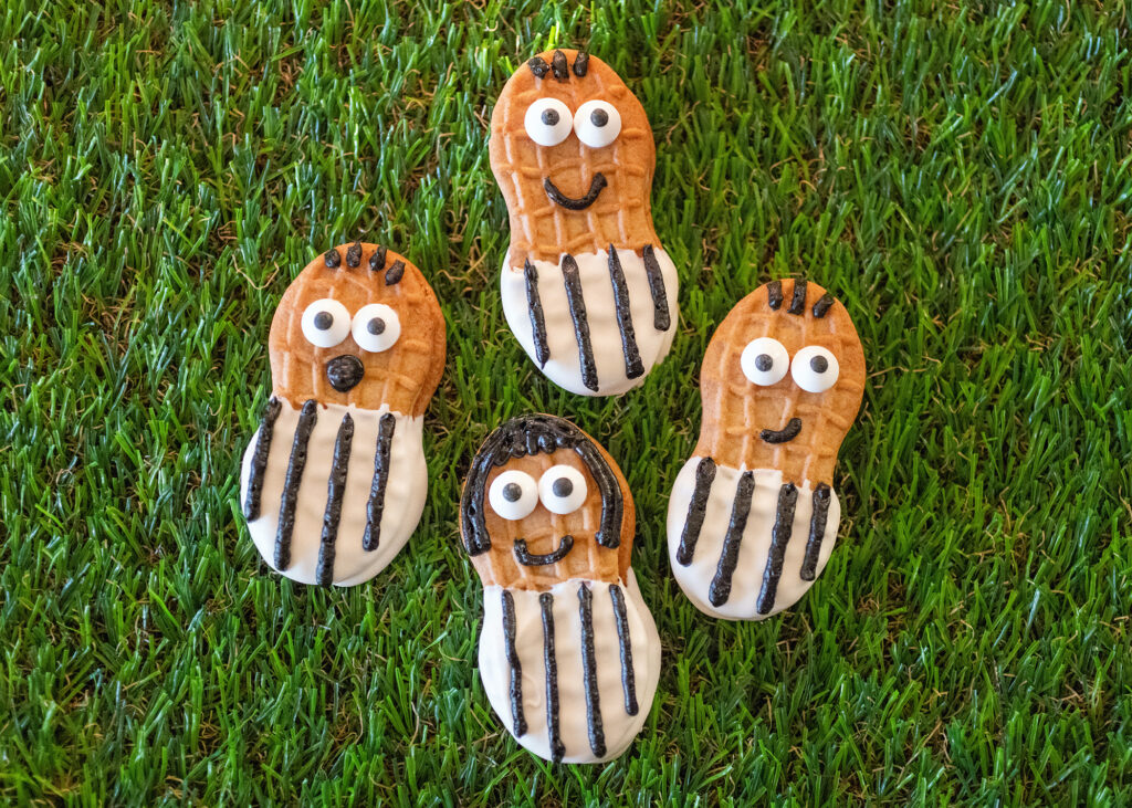 Super Bowl Referee Nutter Butter Cookies DIY