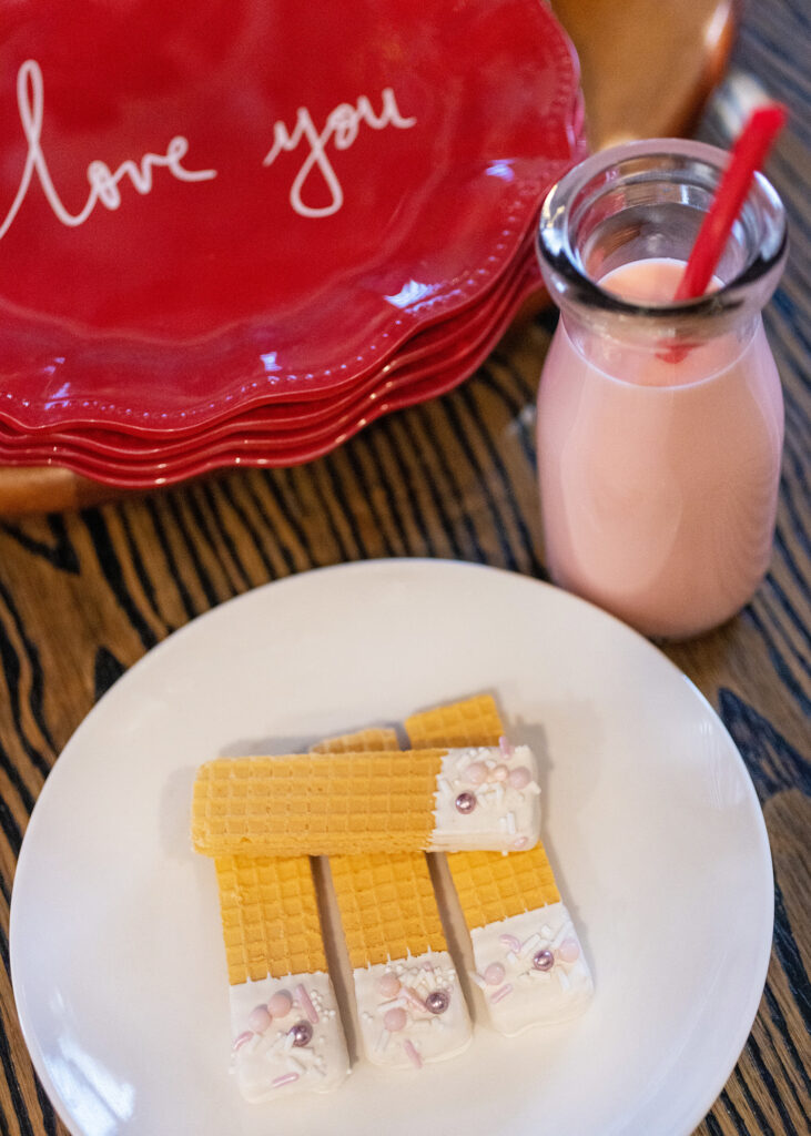 Valentine's Milk & Cookies