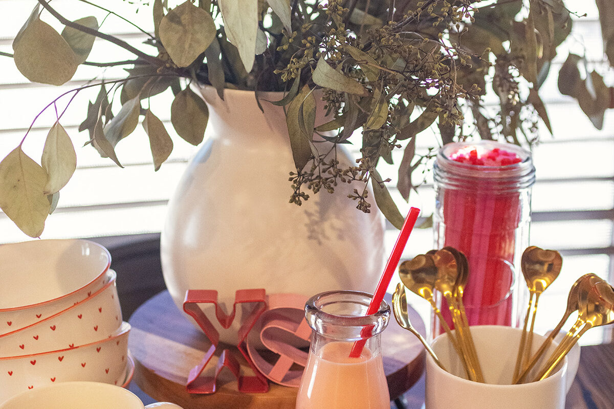 Valentine's Milk & Cookies Snack Idea