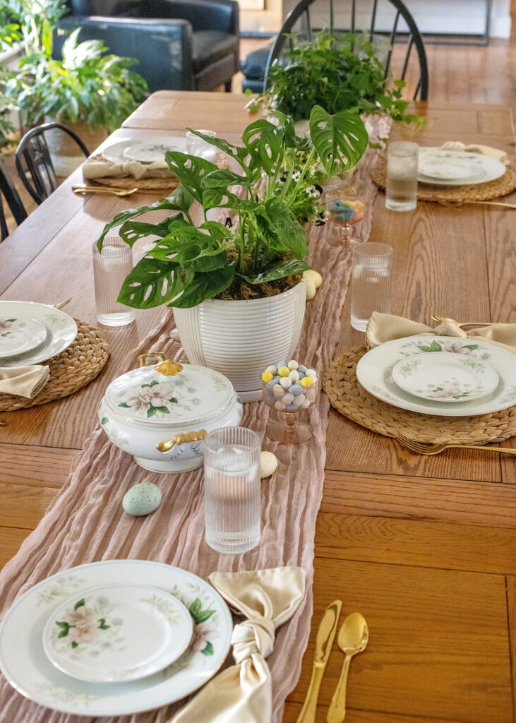 Spring/Easter Tablescape