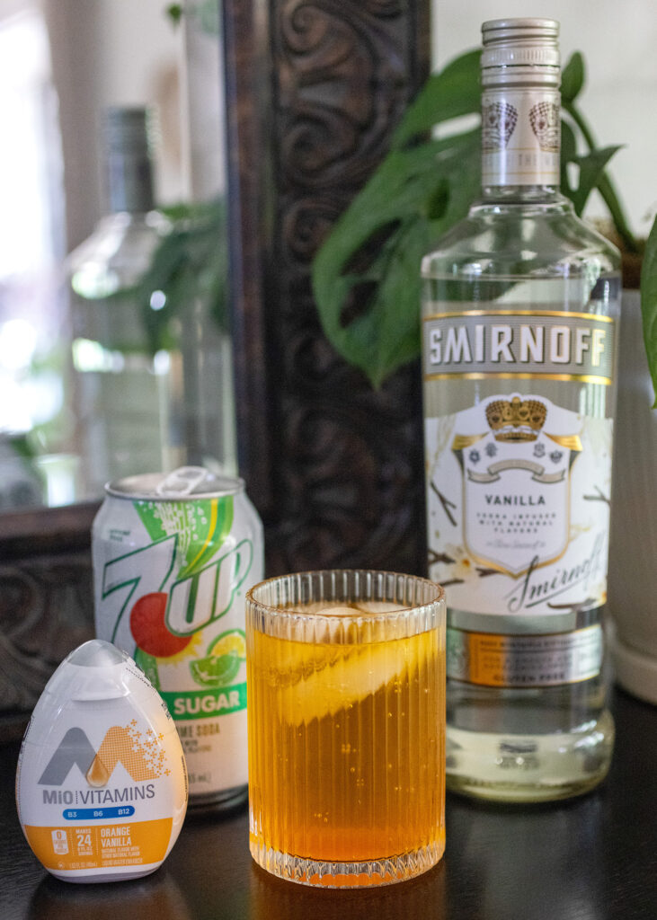 Keto Orangesicle Cocktail