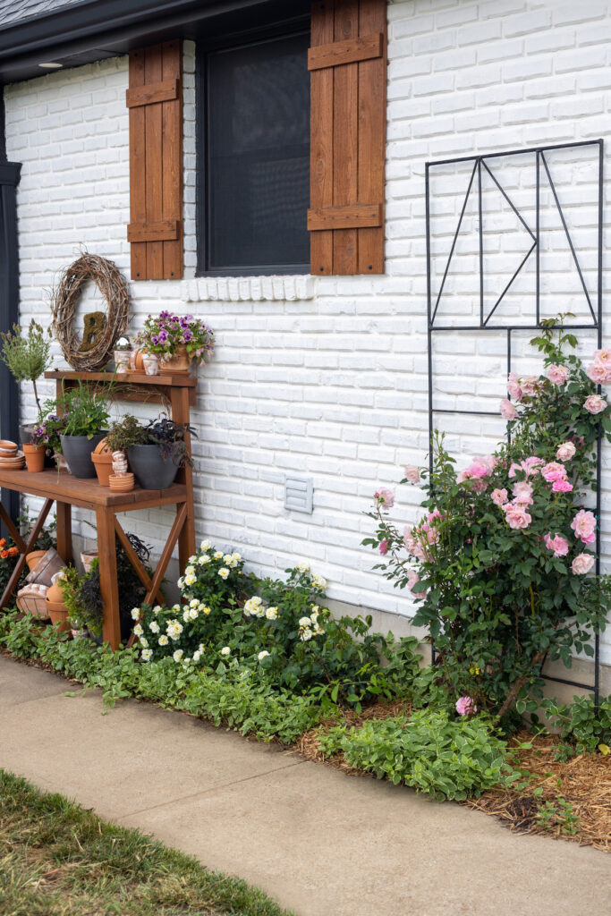 Outdoor Potting Bench Wall