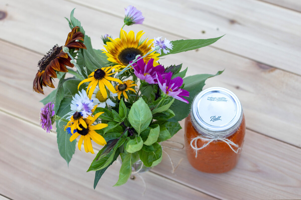 Homemade Spaghetti Sauce + Flowers Neighbor Gift