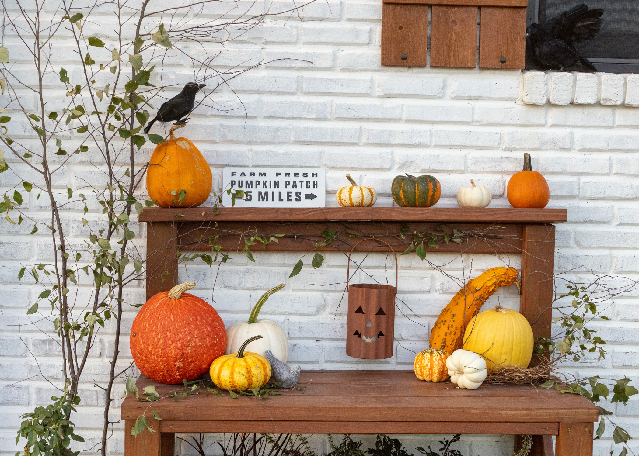 2023 Halloween Potting Bench