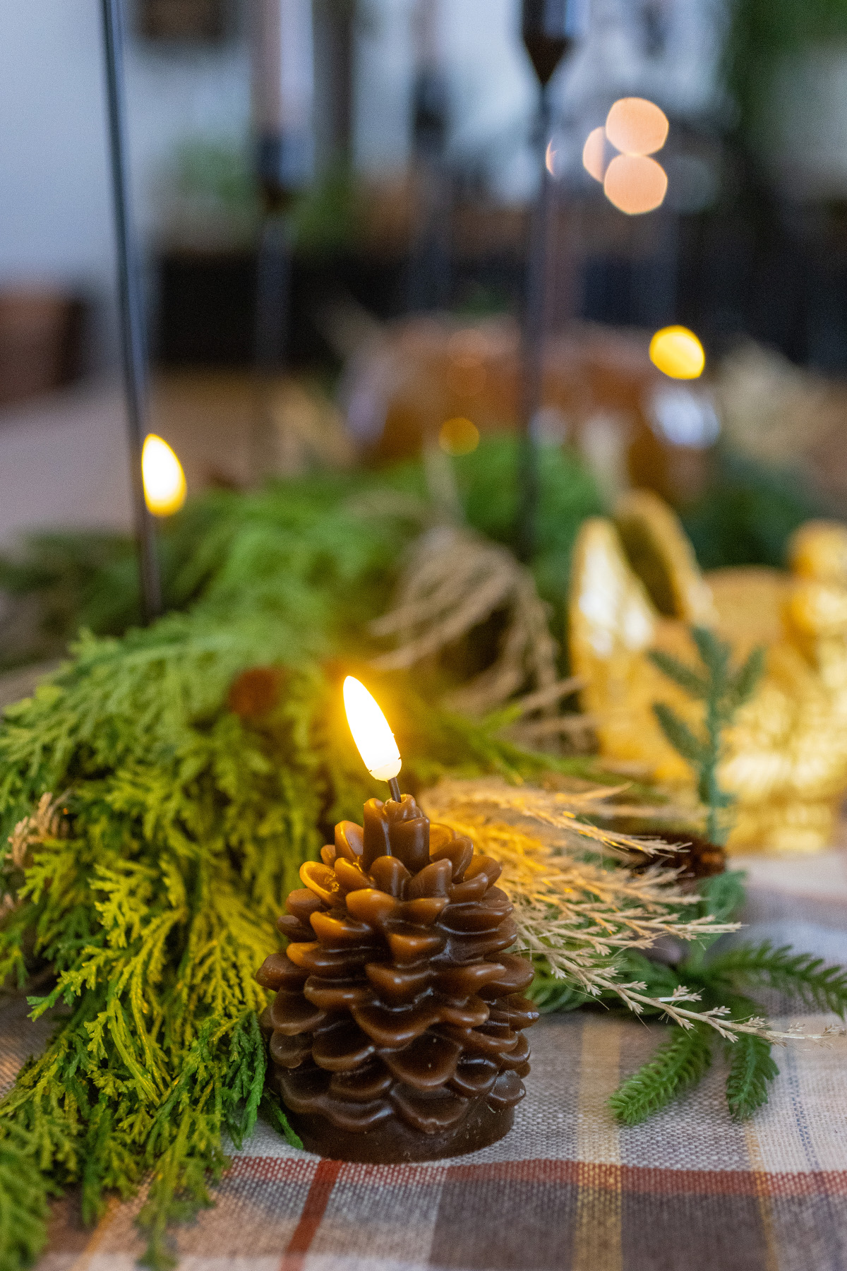 2023 Thanksgiving Pinecone Candle