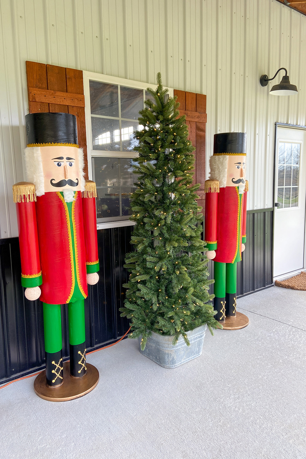 DIY LIfesize Red & Green Nutcrackers