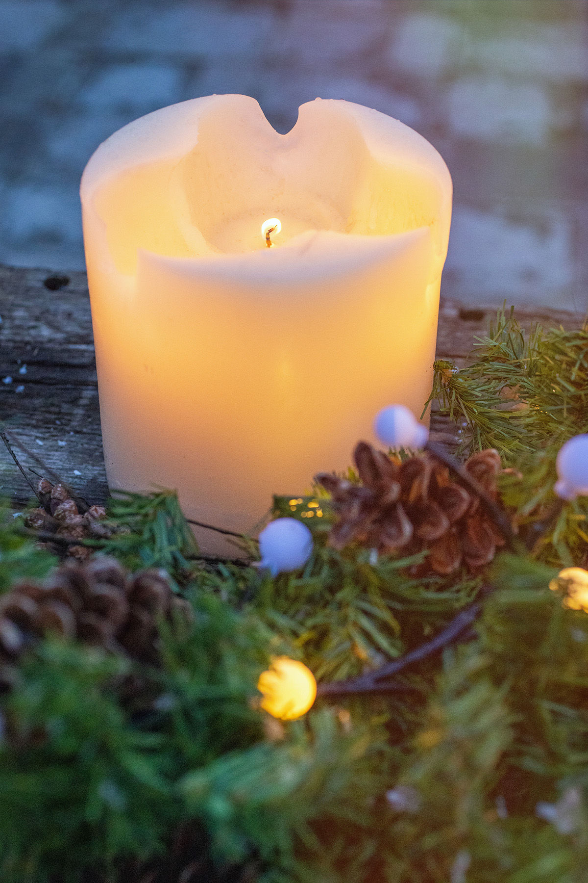 Outdoor Table | Christmas Candle