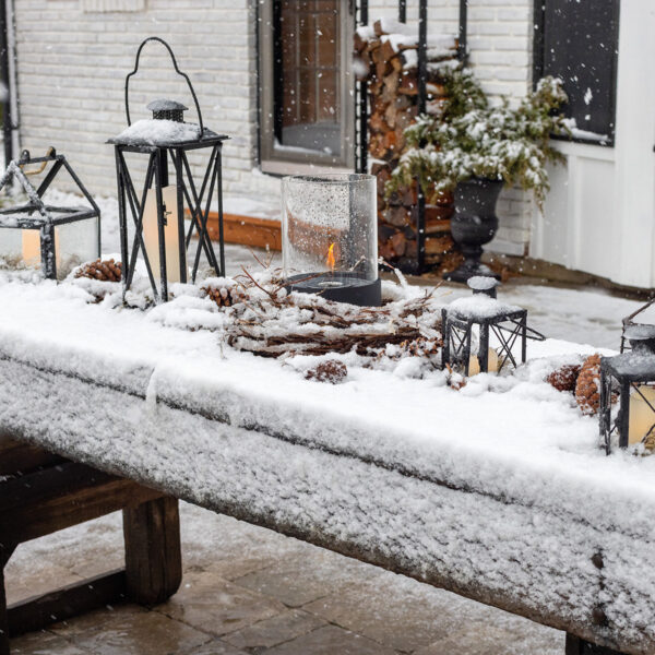 2024 Outdoor Winter Snow Tablescape