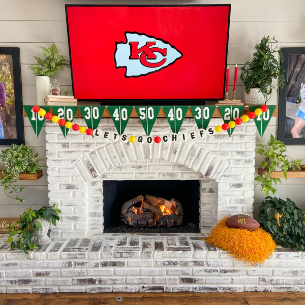 Chiefs Friendship Bracelet Banner DIY