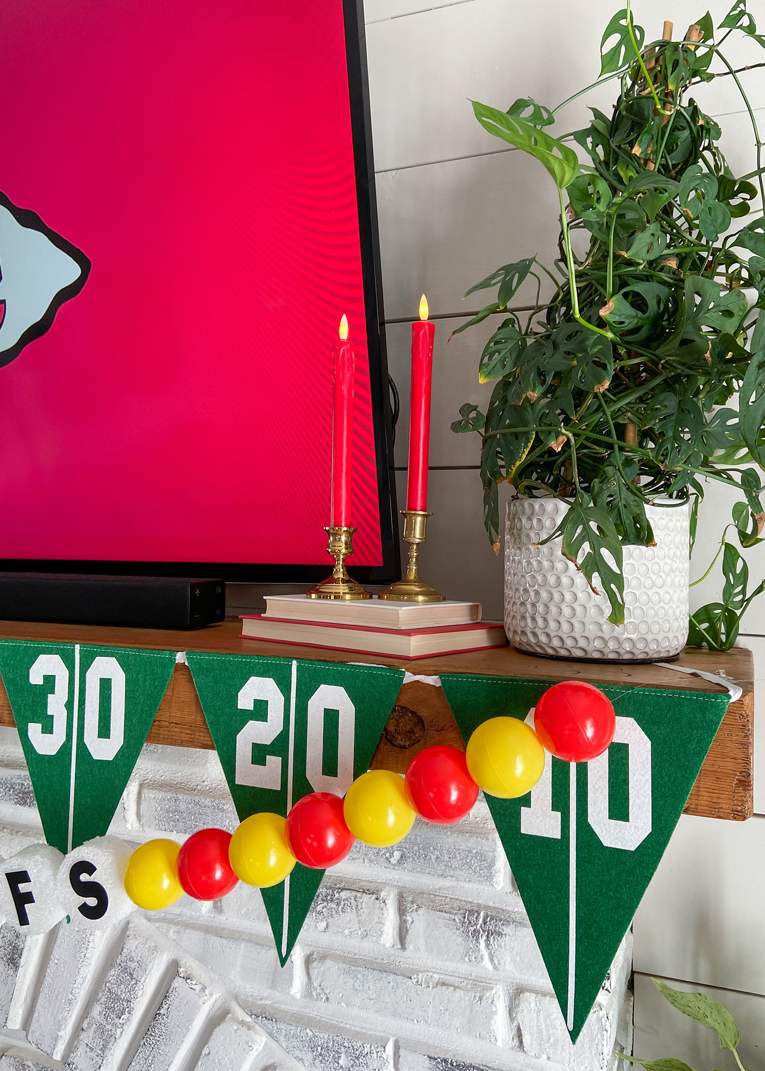 DIY Chiefs Friendship Bracelet Banner Mantel